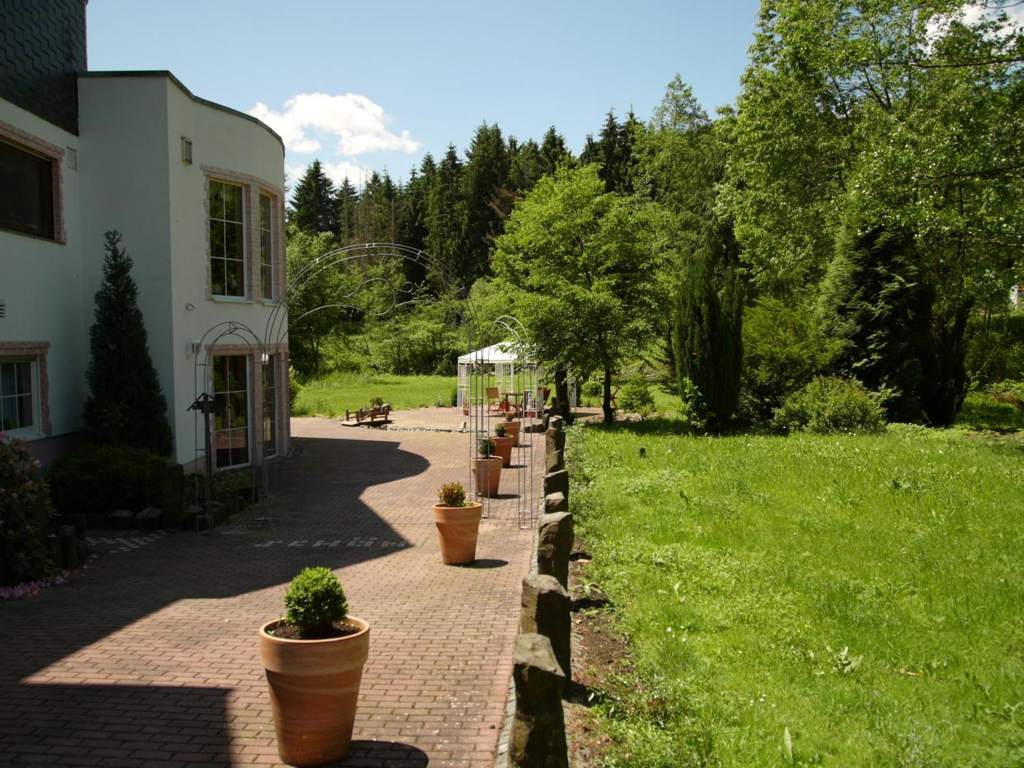 Historisches Landhotel Studentenmuehle Nomborn Exterior foto