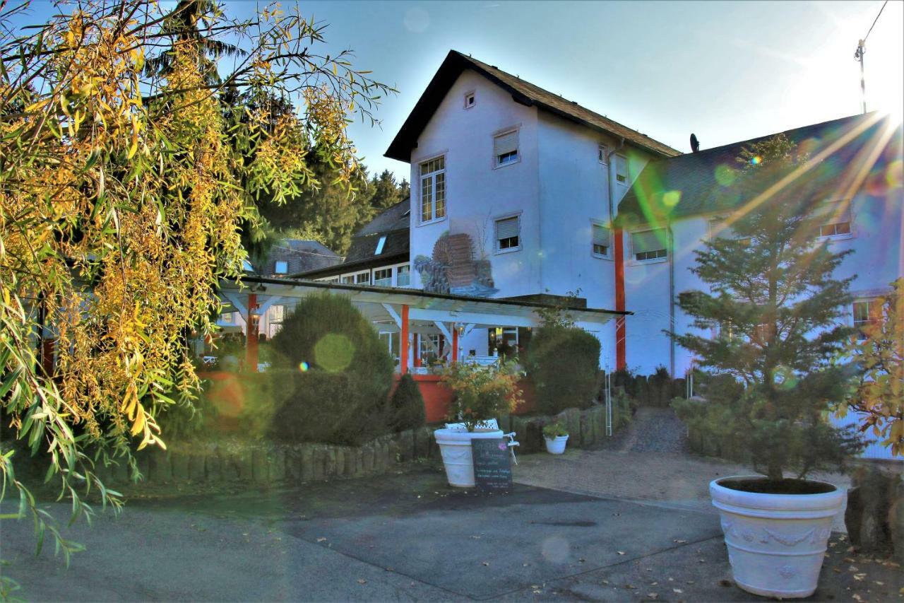 Historisches Landhotel Studentenmuehle Nomborn Exterior foto